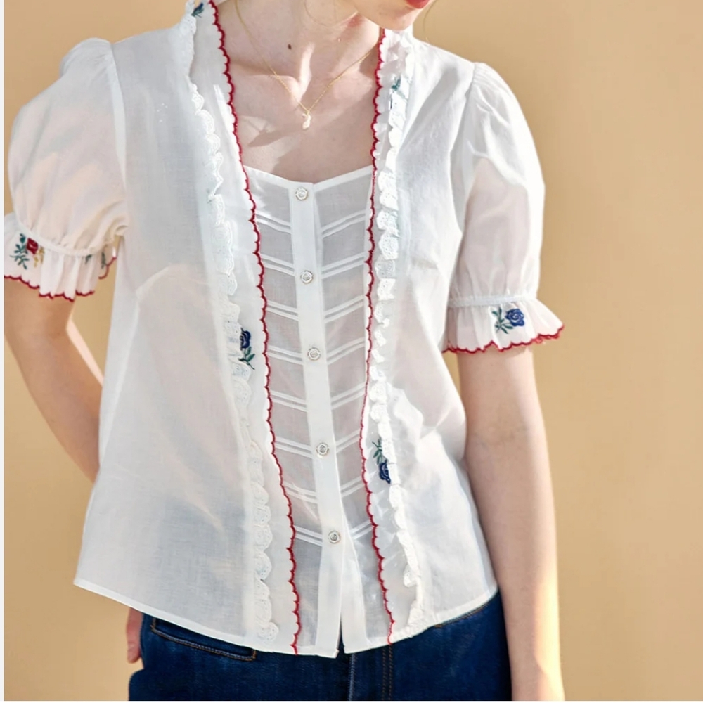 Simple Retro Embroidered Lace Top